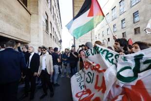 protesta degli studenti della sapienza contro la visita di mattarella 8