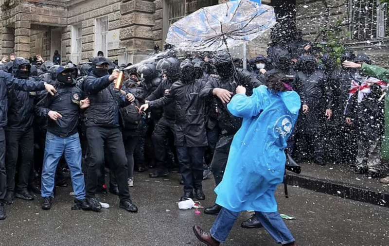 proteste contro la legge sugli agenti stranieri a tbilisi, georgia 2