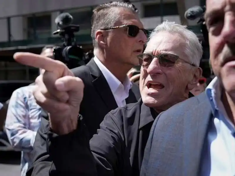 robert de niro fuori dal tribunale di new york   1