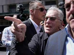 robert de niro fuori dal tribunale di new york 1