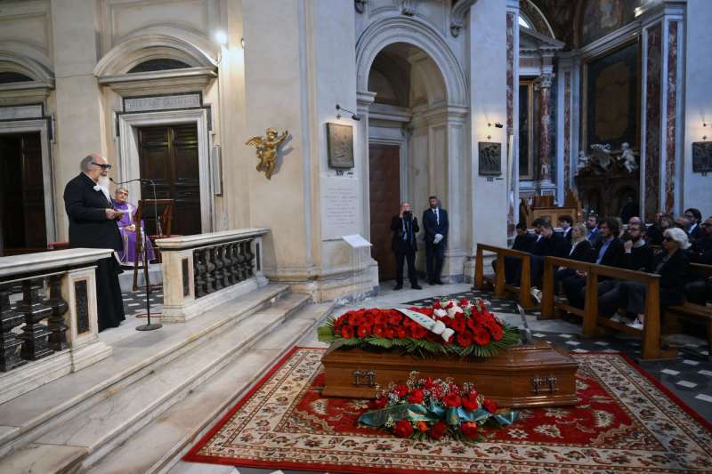 roberto d agostino foto mezzelani gmt4