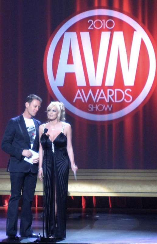 ROCCO SIFFREDI CON STORMY DANIELS AGLI AVN AWARDS DEL 2010