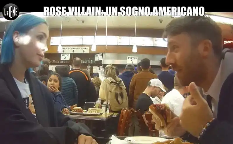 rose villain e la scena dell' orgasmo a new york per le iene  2