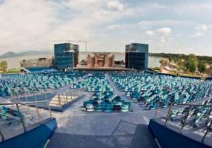 TEATRO PUCCINIANO A TORRE DEL LAGO