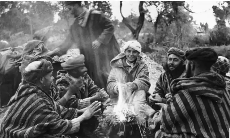 un reparto di goumiers marocchini