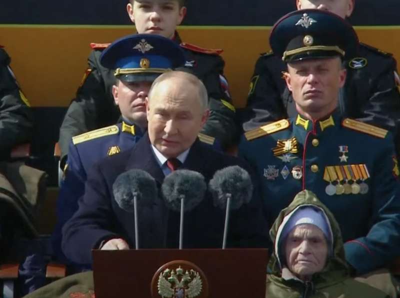 vladimir putin discorso alla parata della vittoria 2024 2