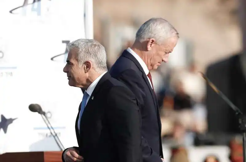 yair lapid   benny gantz