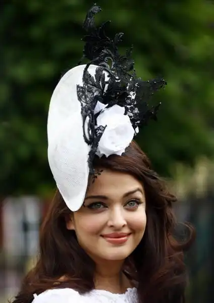 aishwarya rai a well known bollywood actress kept things subtle 