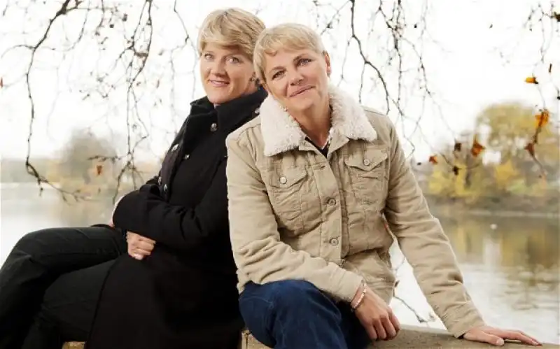 alice arnold e la fidanzata clare balding 