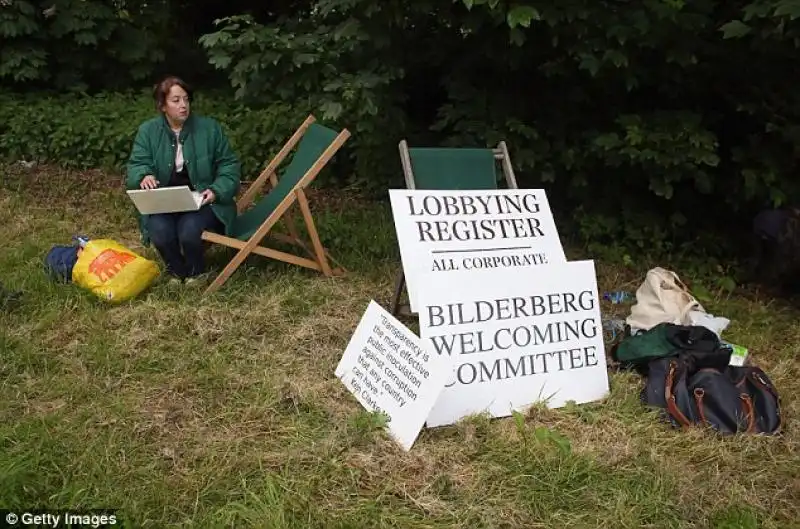 BILDERBERG L ARRIVO E LE MISURE DI SICUREZZA AL WATFORD HOTEL 