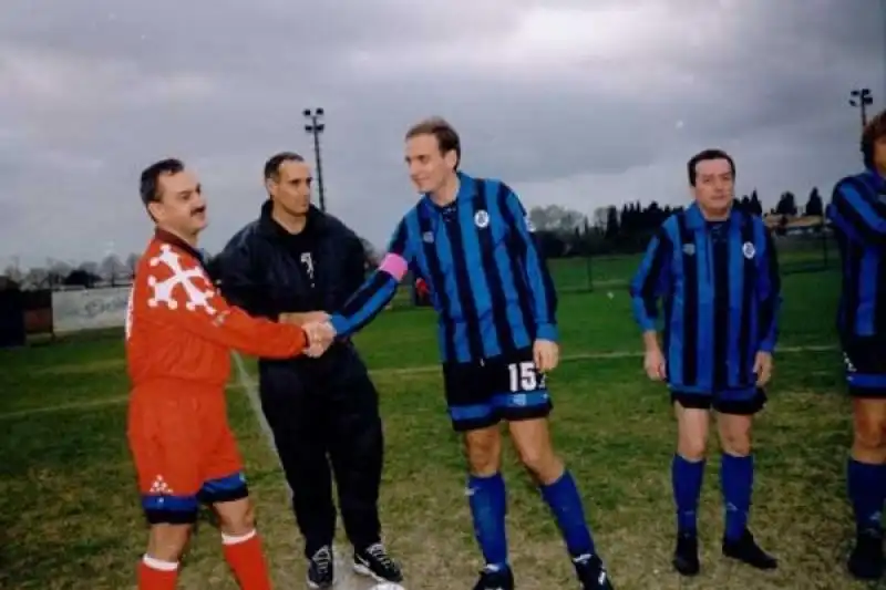 enrico letta con la maglia del pisa nel novantacinque 