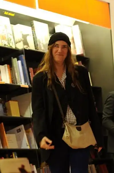 Patti Smith fa il suo ingresso in libreria 