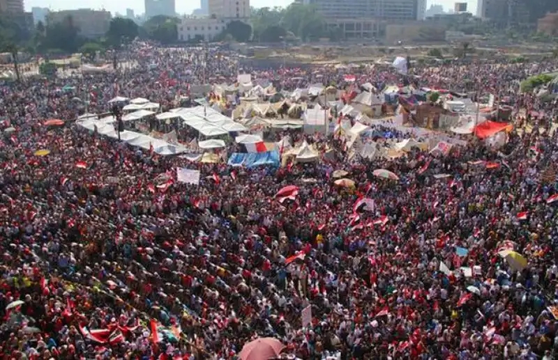 PROTESTE CONTRO MORSI A PIAZZA TAHRIR