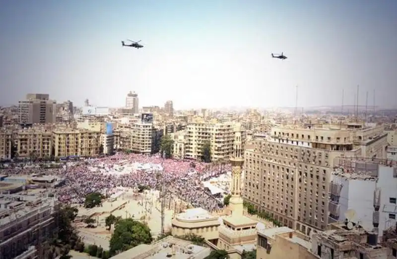 PROTESTE CONTRO MORSI A PIAZZA TAHRIR