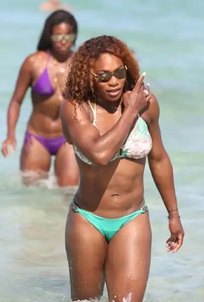 SERENA WILLIAMS AL MARE 