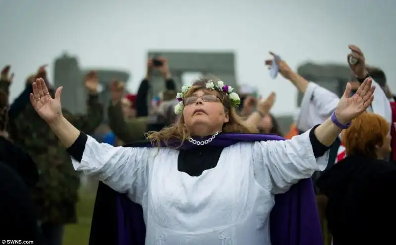 SOLSTIZIO A STONEHENGE 