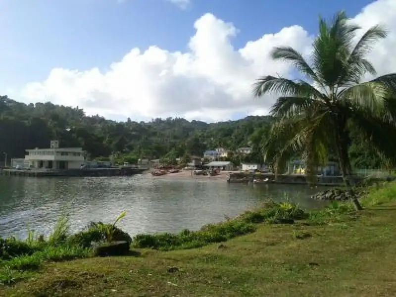 STATI MENO POPOLATI AL MONDO DOMINICA 