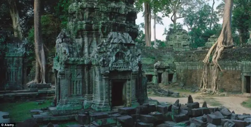 IL TEMPIO DI ANGKOR WAT IN CAMBOGIA 