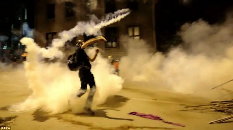 TURCHIA PROTESTE E SCONTRI A PIAZZA TAKSIM 