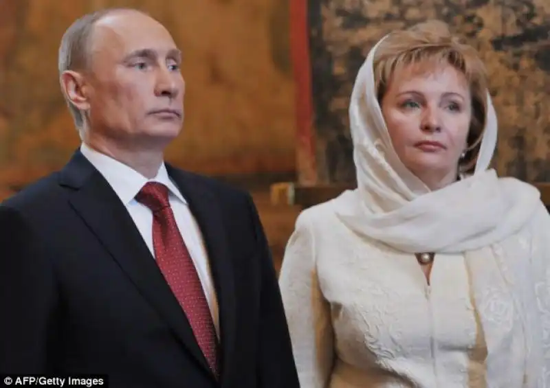 VLADIMIR PUTIN E LYUDMILA 