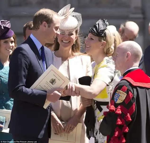 WILLIAM E KATE D INGHILTERRA CON ZARA PHILLIPS AI SESSANT ANNI DI REGNO DELLA REGINA 