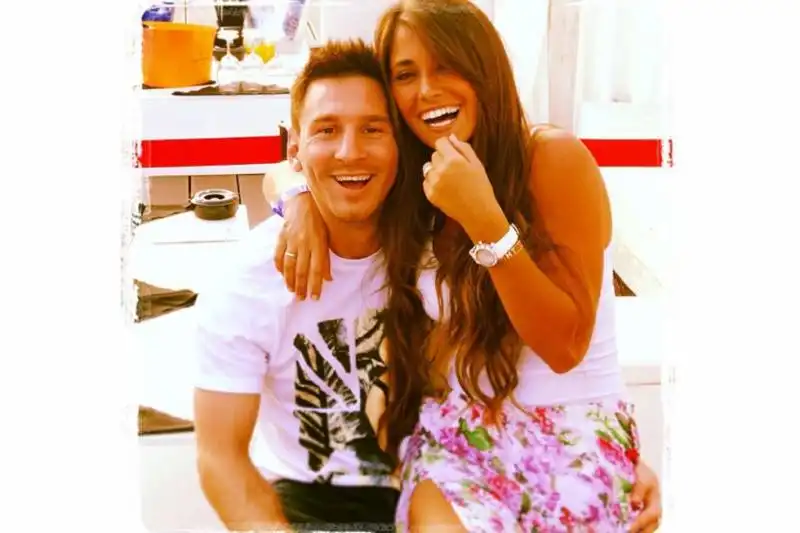 18 wags antonella roccuzzo e leo messi