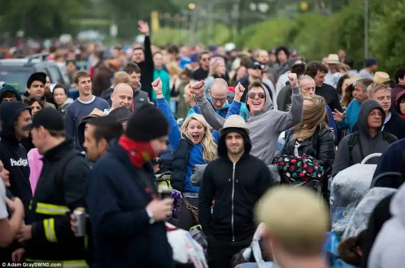 a glastonbury pronti per la pioggia