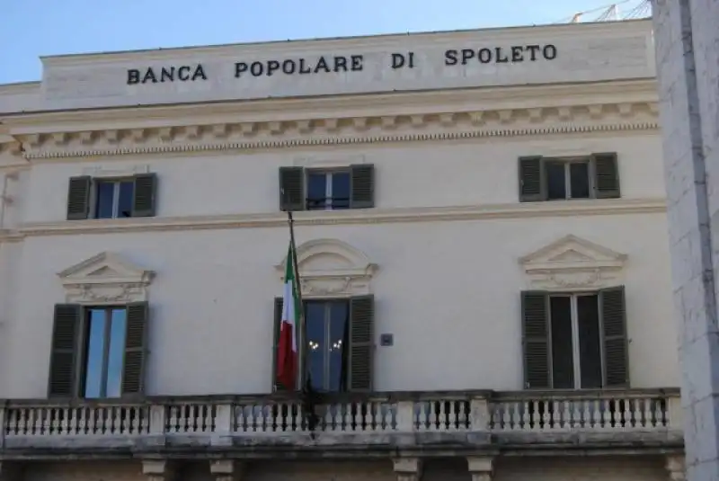 banca popolare di spoleto bps facciata  1 