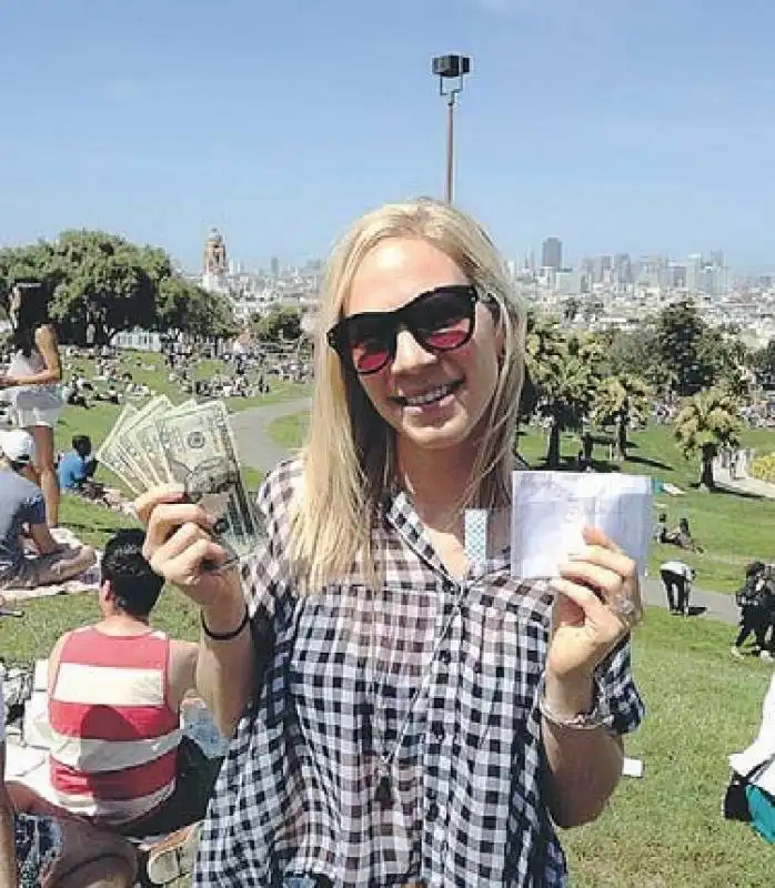 caccia al tesoro in spaggia los angeles hidden cash 3 