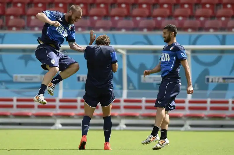 de rossi   pirlo   candreva