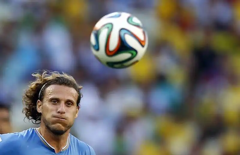  diego forlan dell uruguay nella partita col costa rica