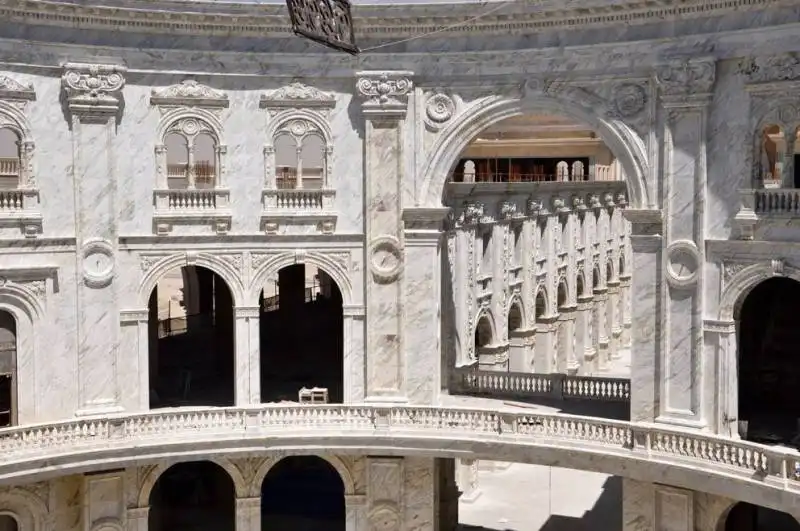 DOHA QATAR - RIPRODUZIONE DELLA GALLERIA VITTORIO EMANUELE