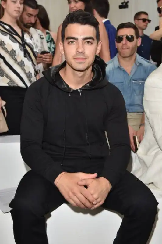 joe jonas