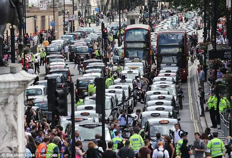 londra bloccata per pritesta anti uber