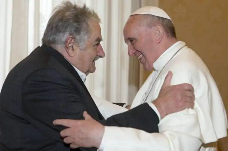 mujica e papa