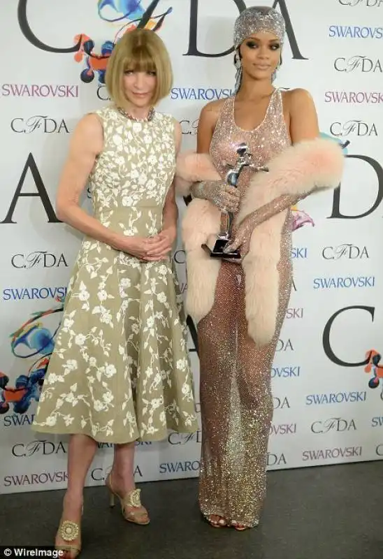 rihanna con anna wintour