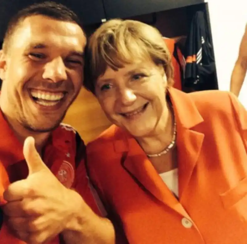 selfie merkel podoiski