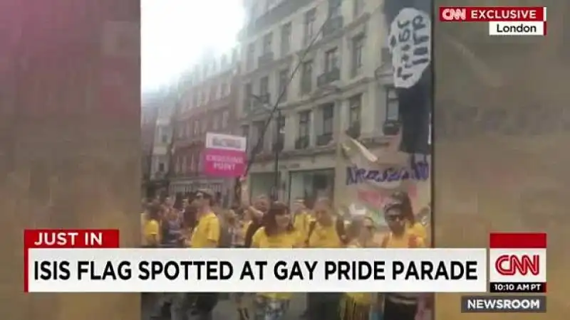 Bandiera di dildo al gay pride di Londra