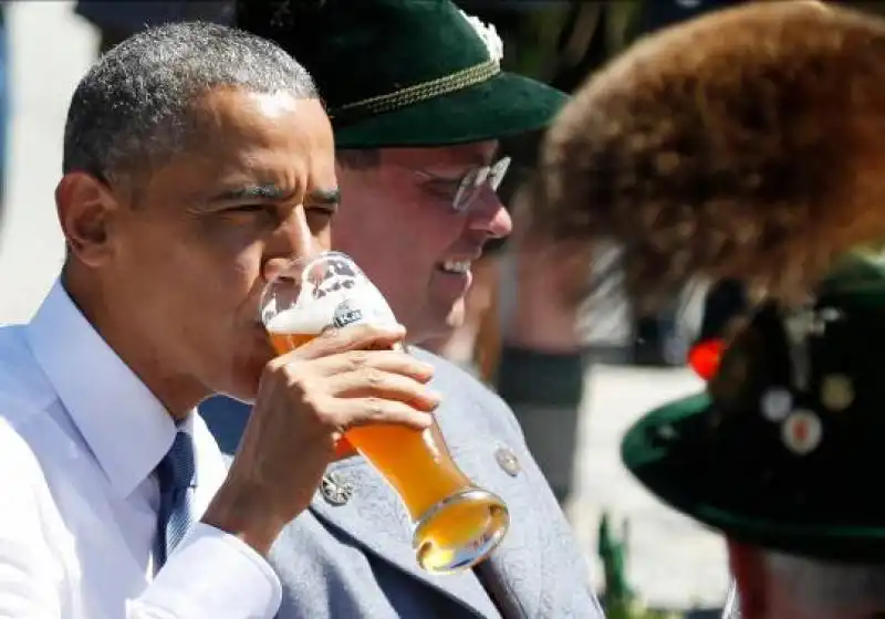 barack obama con la birra