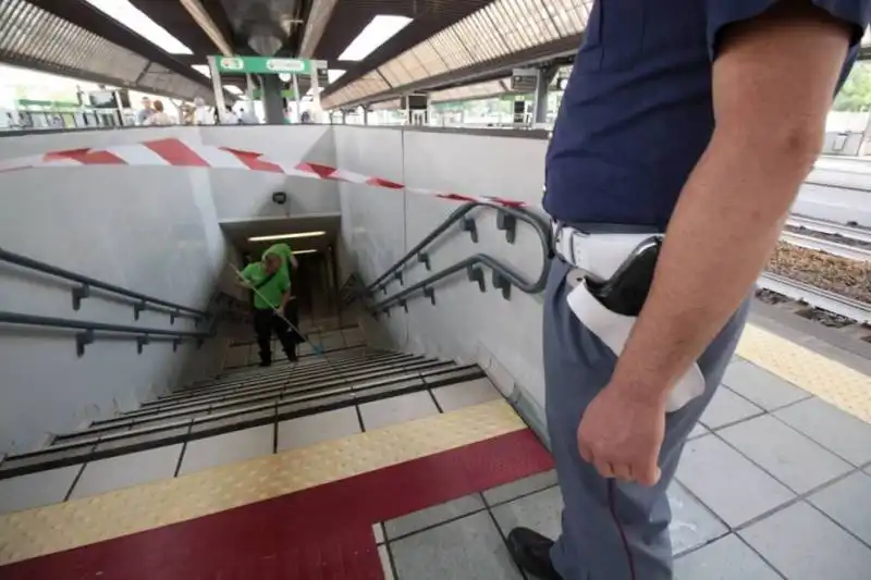 CAPOTRENO AGGREDITO CON IL MACHETE 