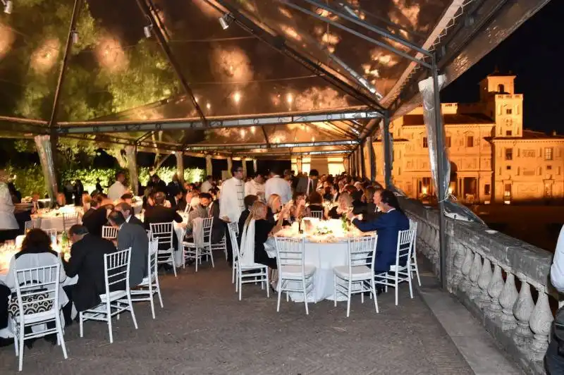 cena assolatte a villa medici