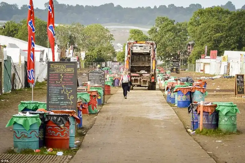 glastonbury   la fine13