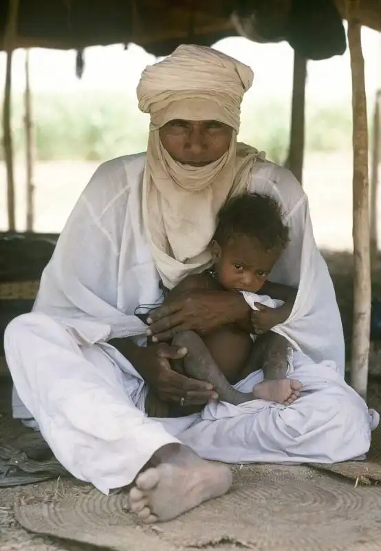 gli uomini tuareg hanno grande rispetto per le donne