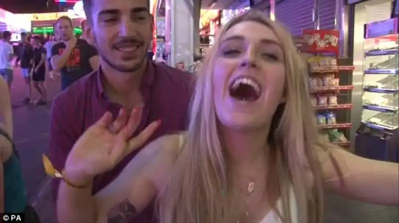 hannah infermiera scozzese a magaluf