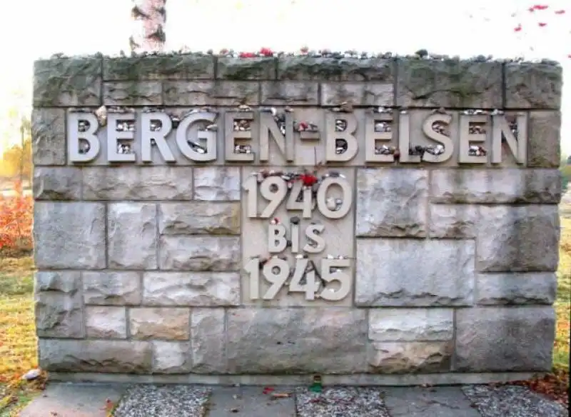 LAGER BERGEN BELSEN