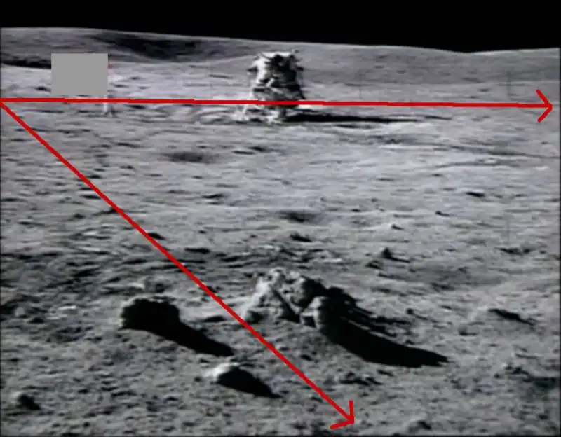 le teorie del complotto sullo sbarco sulla luna 9