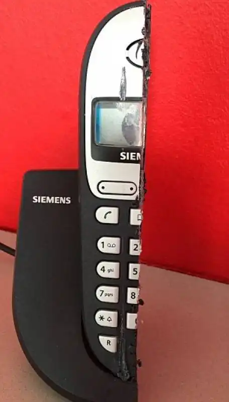 mezzo telefono su ebay