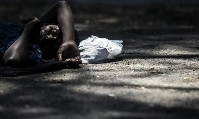 migranti alla stazione tiburtina  9