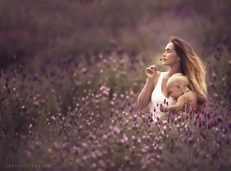 motherhood photography breastfeeding godesses ivette ivens 7