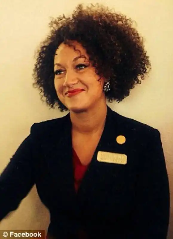  rachel dolezal mora e con capelli ricci